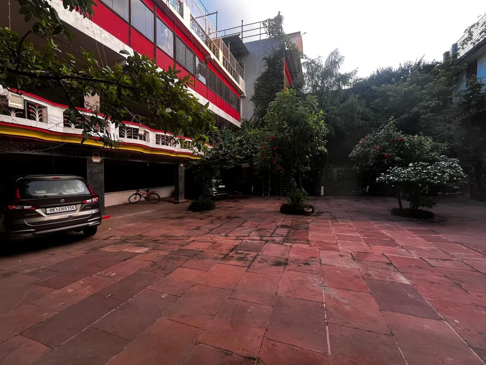 Madhuban Homestay, Natraj Chowk ริชิเคช ภายนอก รูปภาพ